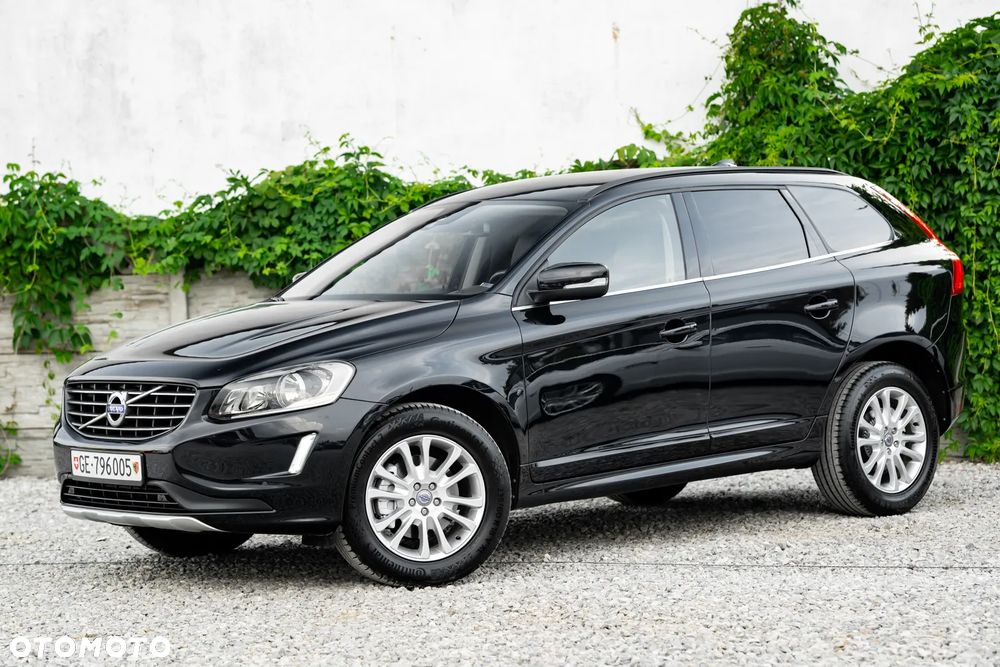 Volvo XC 60 D5 AWD Geartronic Momentum - 8