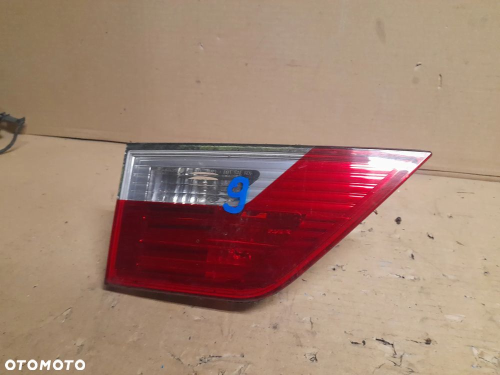 LAMPA LEWY TYŁ W KLAPĘ BMW X3 E83 nr 7162213 - 2