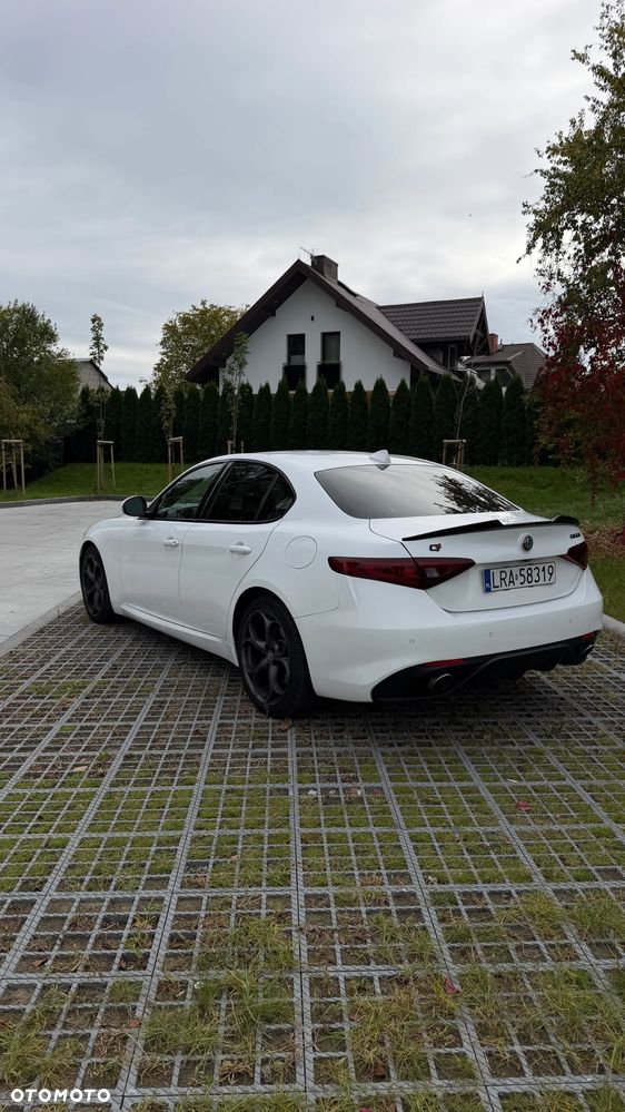 Alfa Romeo Giulia 2020 photo 4