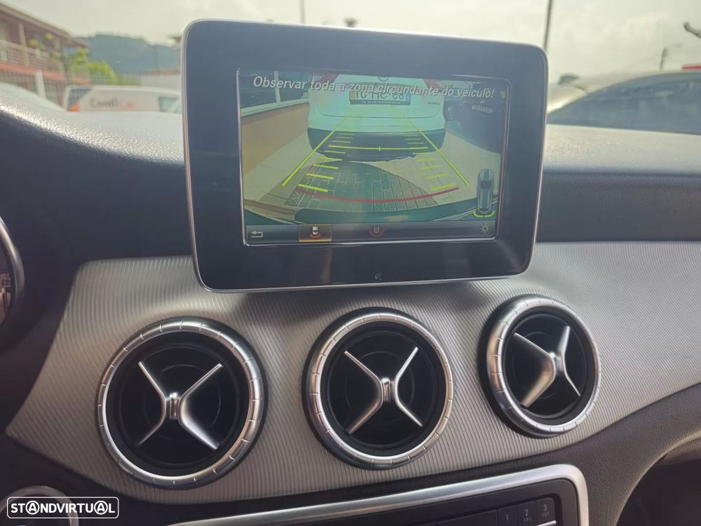 Mercedes-Benz CLA 200 d Shooting Brake Urban - 10