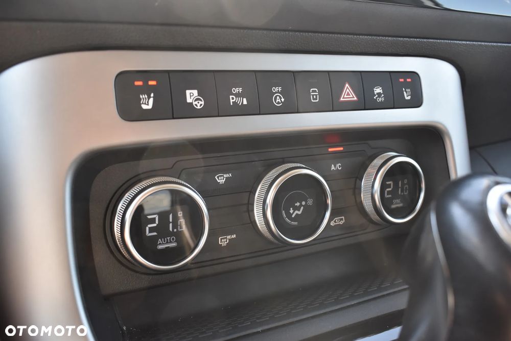 Mercedes-Benz Klasa T 180 d Progressive - 29