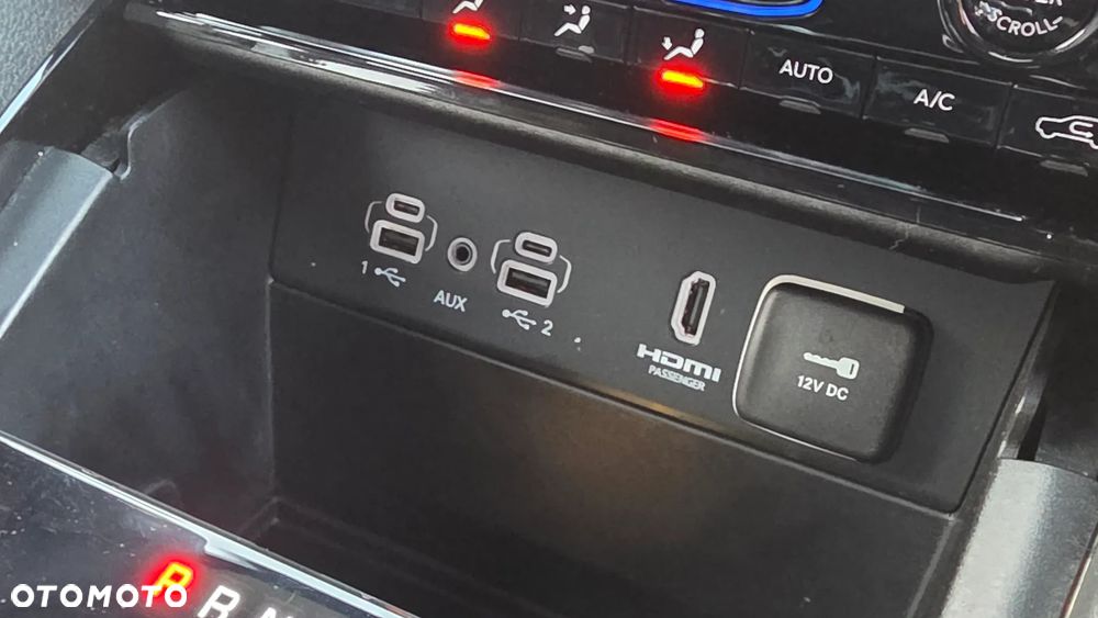 Jeep Grand Cherokee - 14