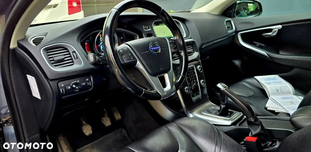 Volvo V40 D4 Summum - 5