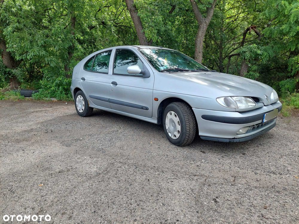 Renault Megane - 2