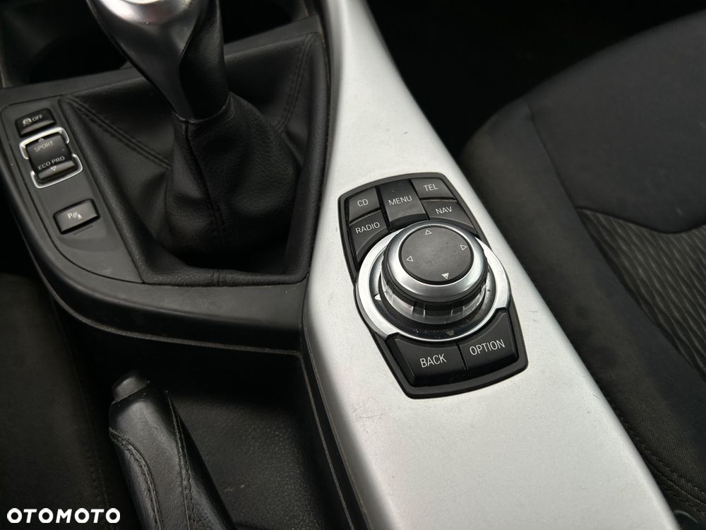 BMW Seria 1 116d Sport Line - 14