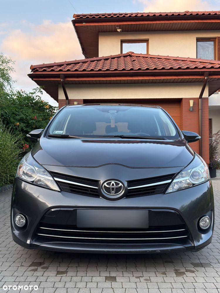 Toyota Verso 1.6 - 15
