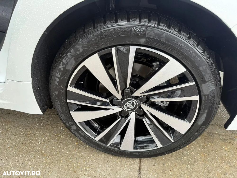 Toyota Corolla 1.8 HSD Dynamic - 25