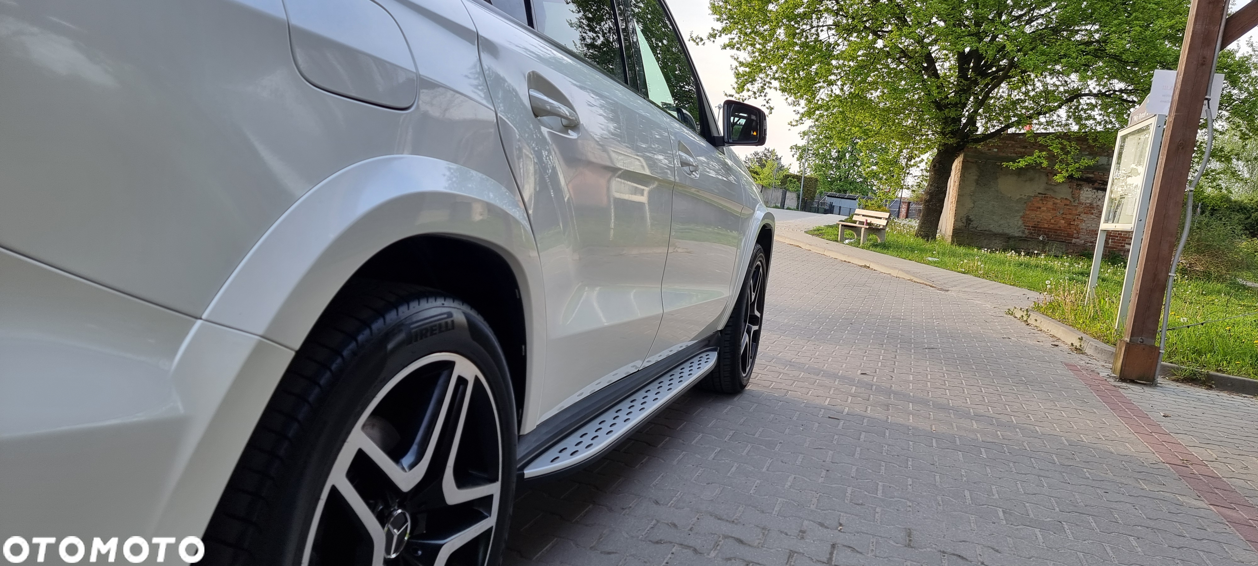 Mercedes-Benz GLS 350 d 4-Matic - 19