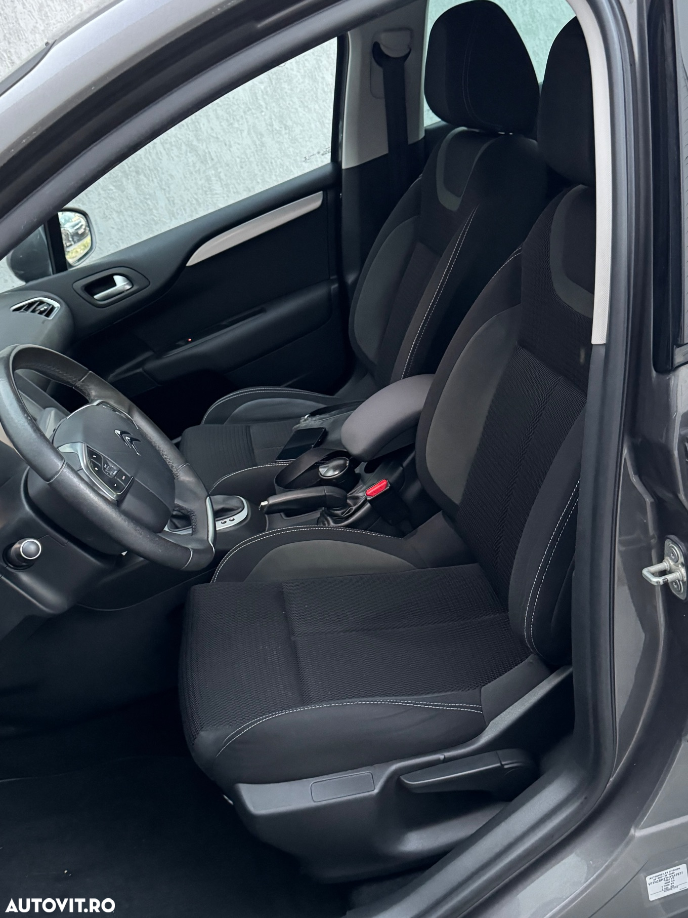 Citroën C4 BlueHDi 120 Stop&Start EAT6 Shine - 35