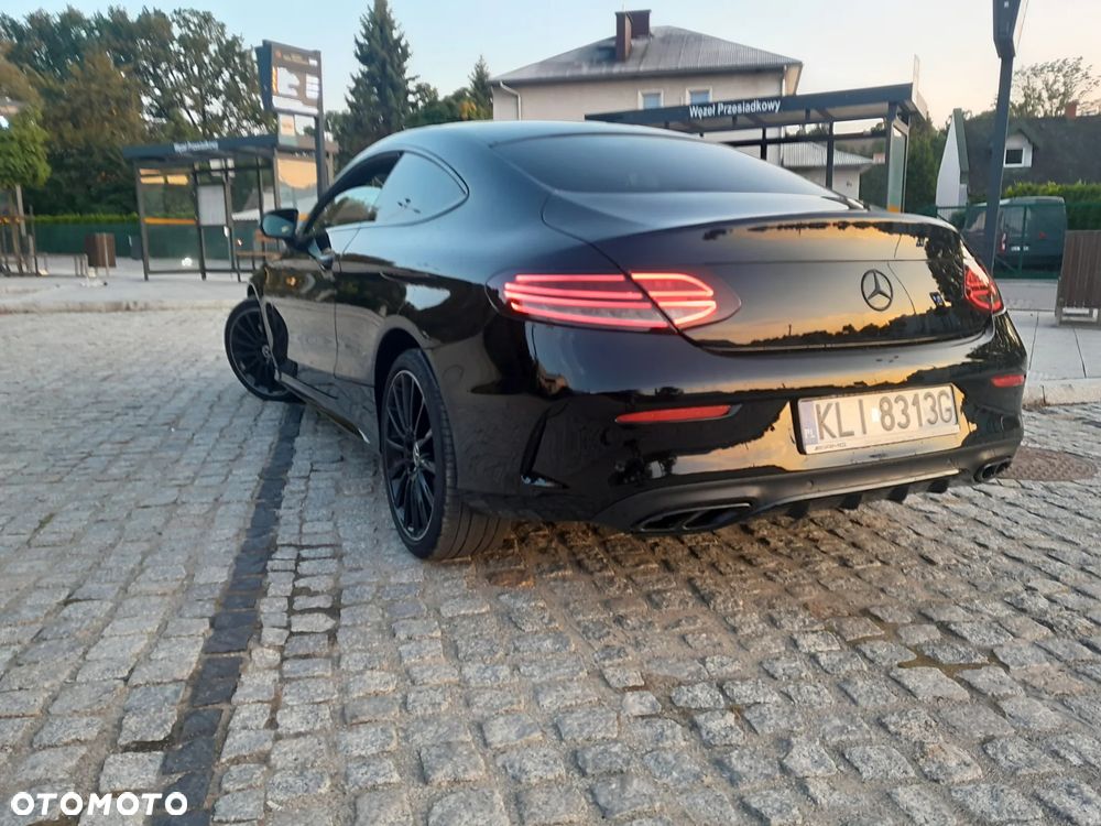 Mercedes-Benz Klasa C 400 Coupe 4Matic 9G-TRONIC Night Edition - 3