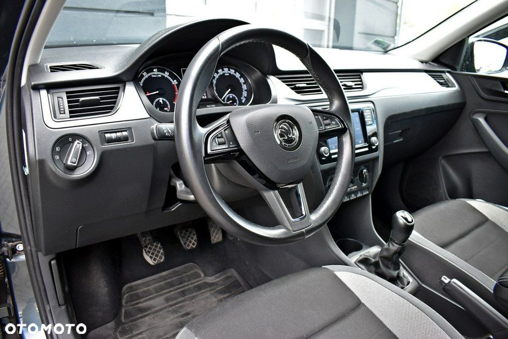 Skoda RAPID 1.0 TSI Ambition - 9