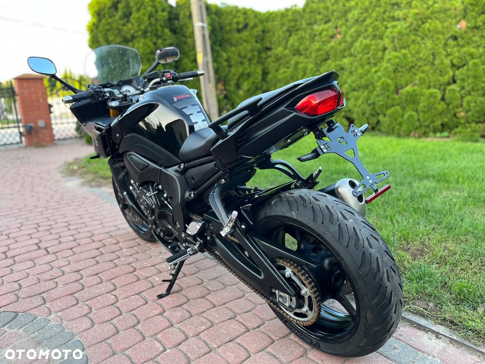 Yamaha FZ8 - 12