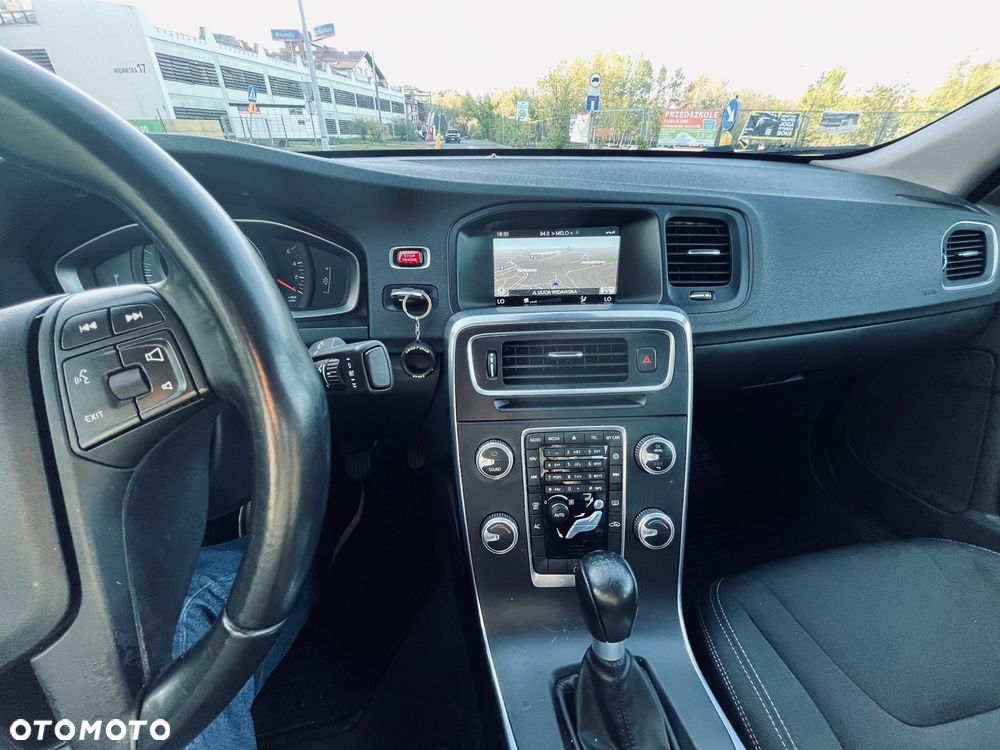 Volvo S60 D2 Edition Pro - 27