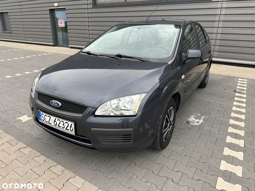 Ford Focus 1.6 Ti-VCT Ghia - 2