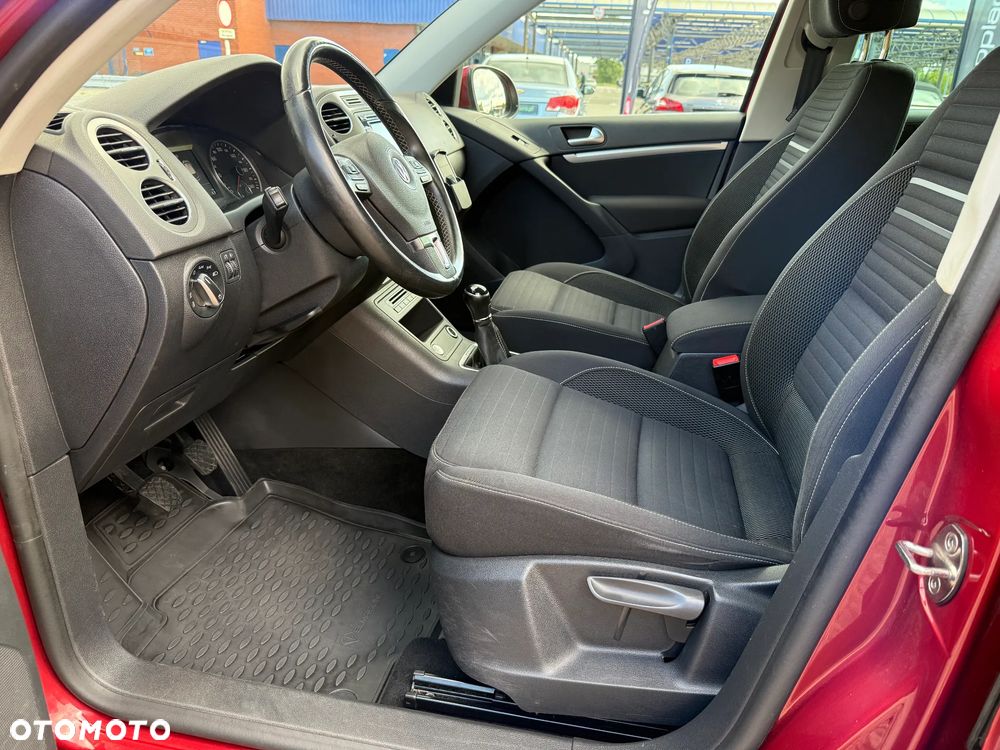 Volkswagen Tiguan - 20