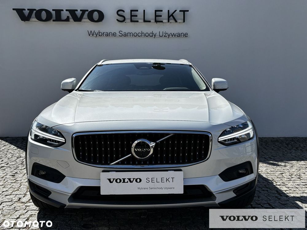 Volvo V90 Cross Country - 5