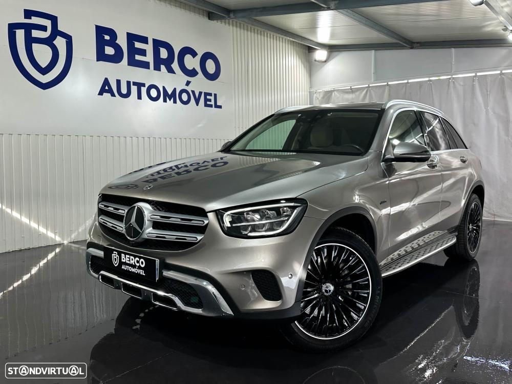 Mercedes-Benz GLC 300 e 4Matic 9G-TRONIC Edition AMG Line - 2
