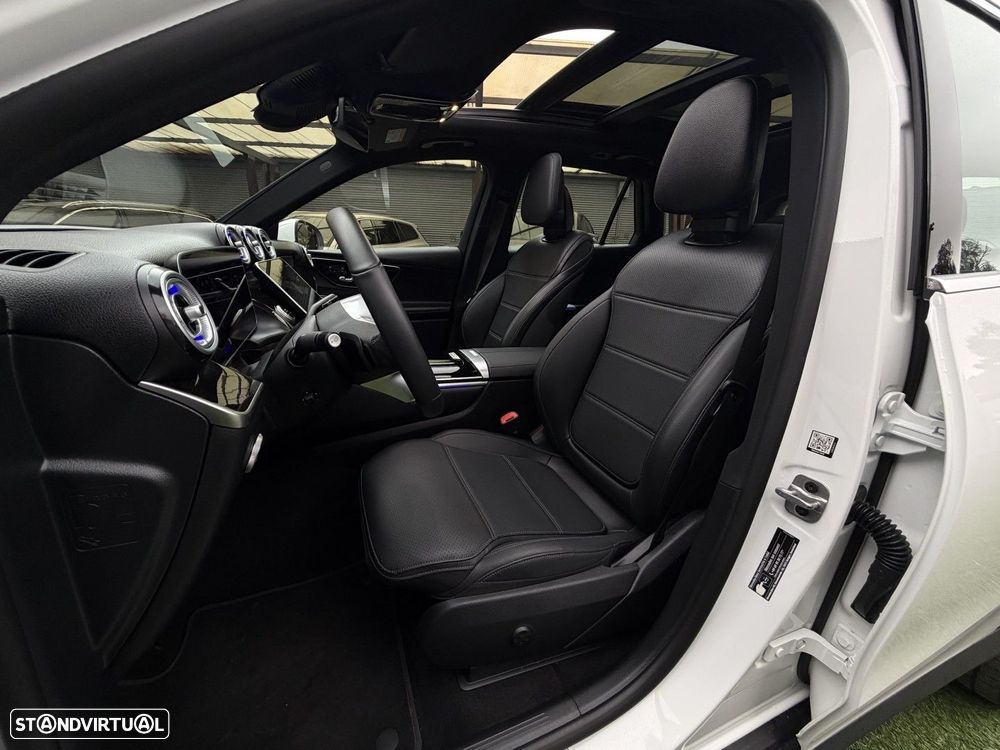 Mercedes-Benz GLC 300 e 4Matic - 28