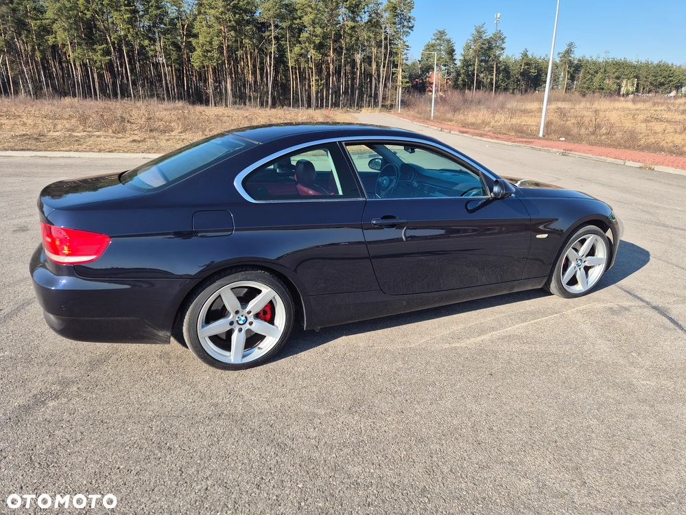 BMW Seria 3 330i - 8