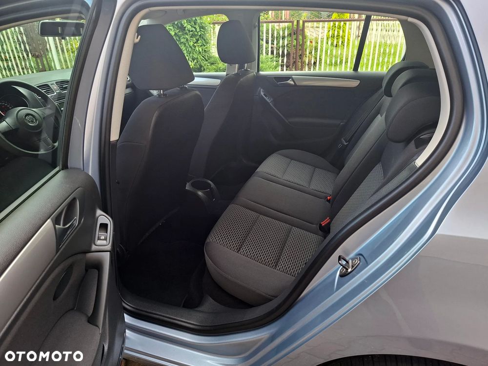 Volkswagen Golf - 26