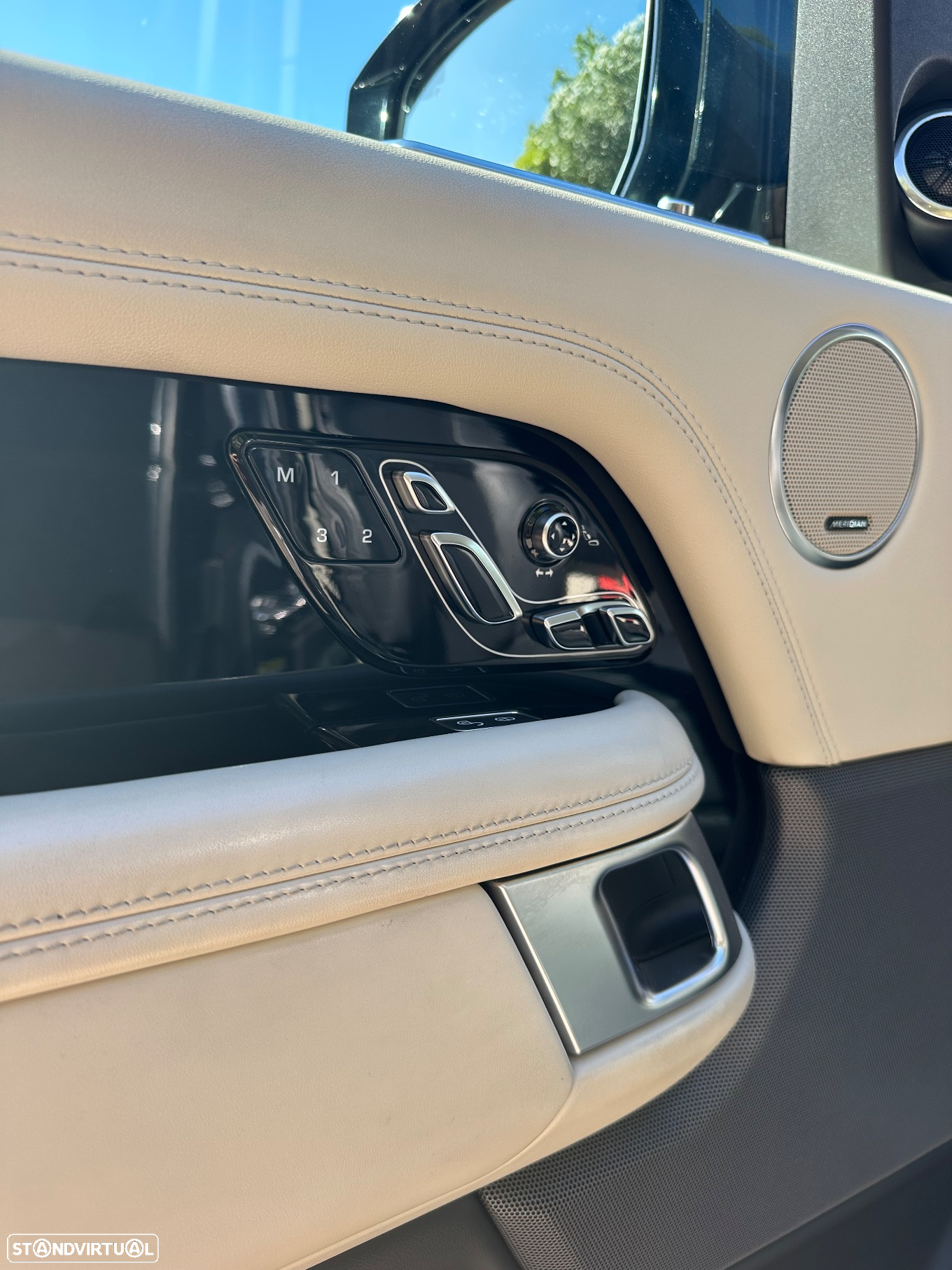 Land Rover Range Rover 2.0 Si4 PHEV Vogue - 16