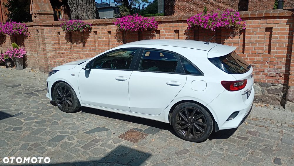 Kia Ceed 1.6 CRDi SCR M - 10