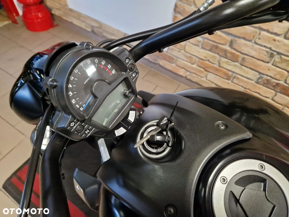 Kawasaki Vulcan S - 17