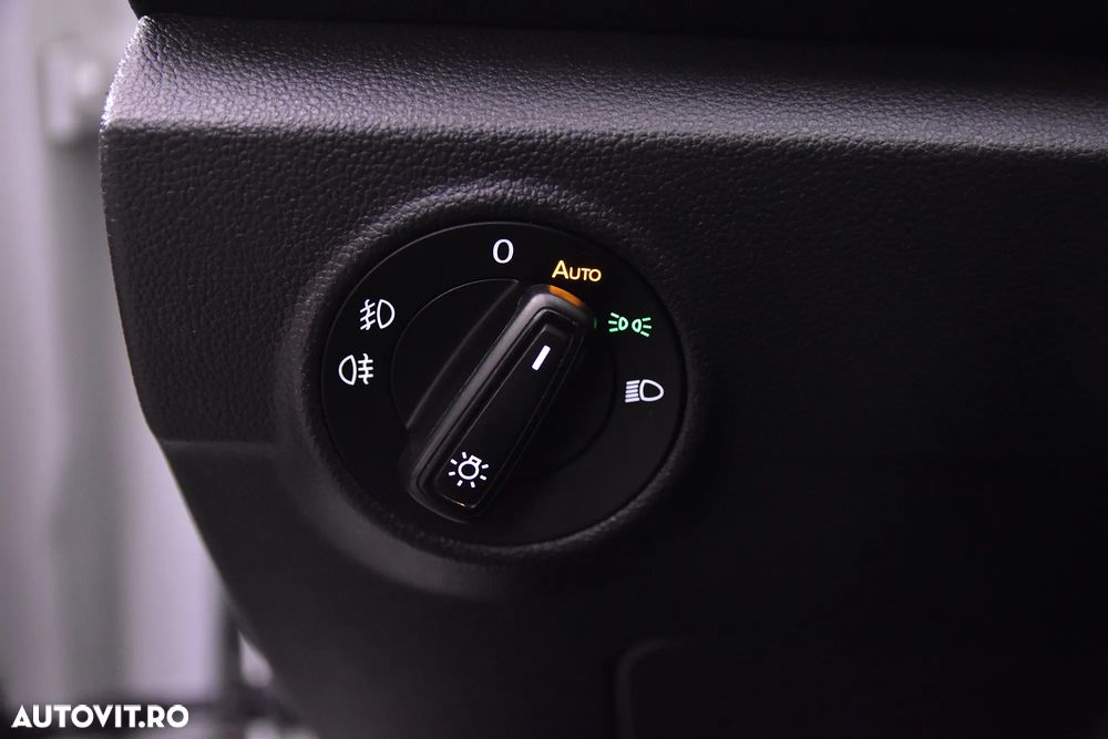 Volkswagen T-Roc - 14