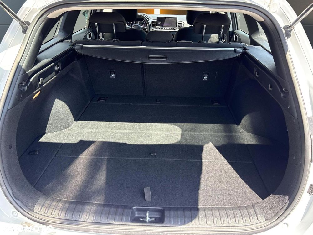 Kia Ceed - 17