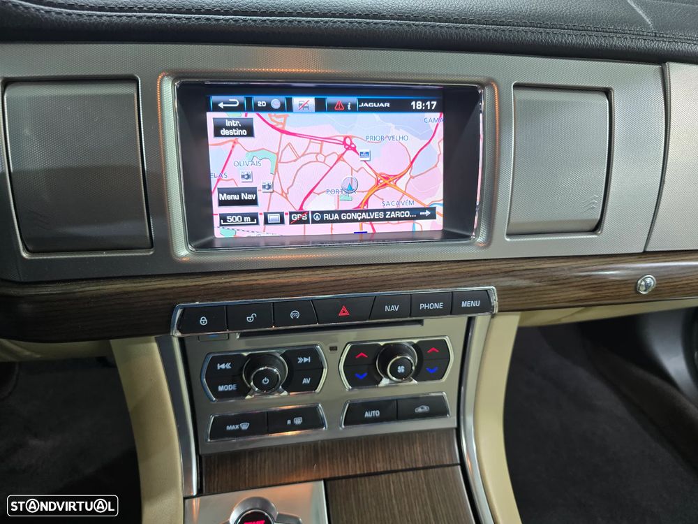 Jaguar XF 2.2 D Luxury 139g - 16