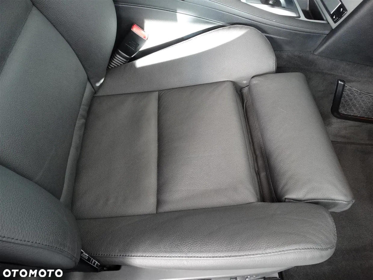 BMW Seria 5 530i - 22