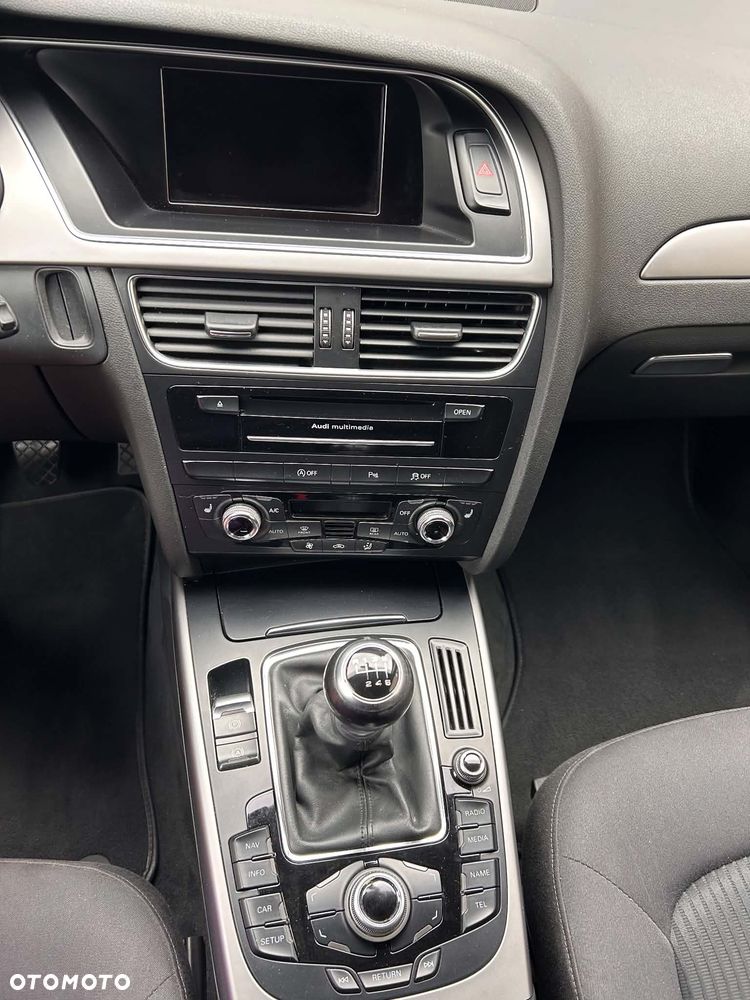 Audi A4 Limousine - 18