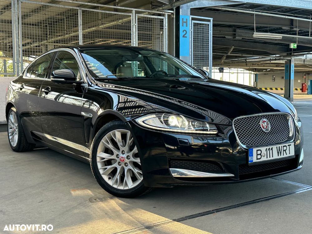 Jaguar XF 2.2D Premium Luxury - 3