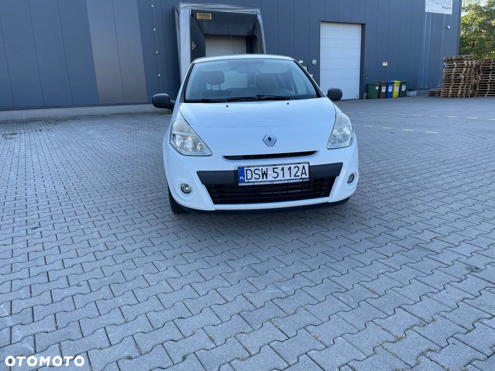 Renault Clio - 8