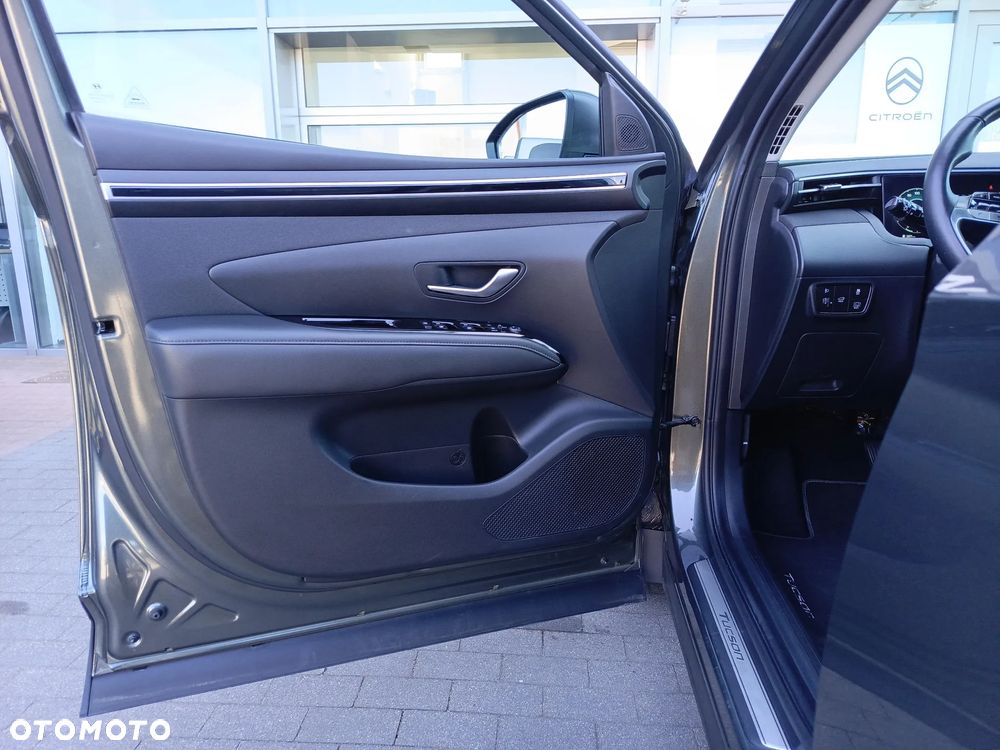 Hyundai Tucson 1.6 T-GDi HEV Executive 2WD - 10