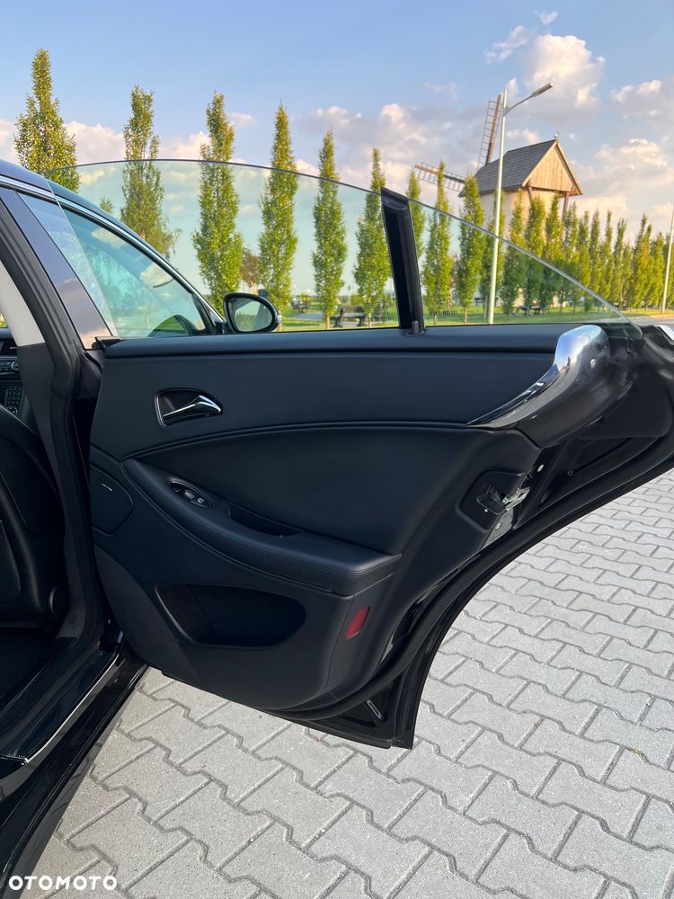 Mercedes-Benz CLS - 22
