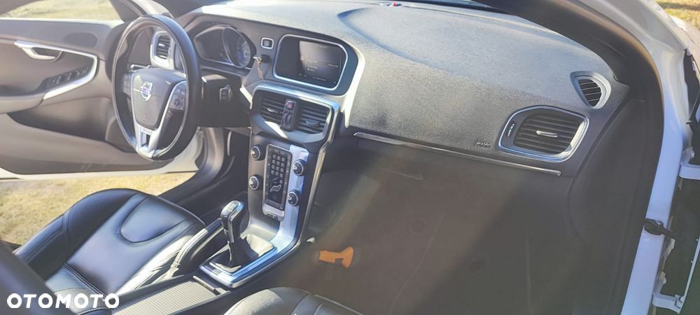 Volvo V40 D2 RDesign - 25