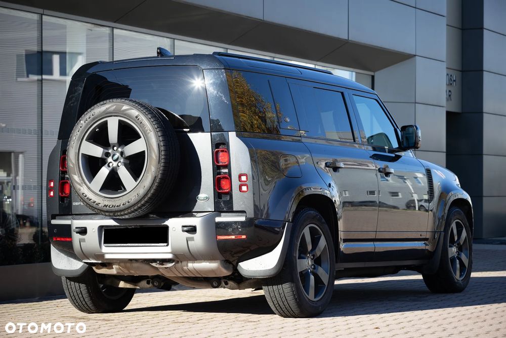 Land Rover Defender 110 D250 X-Dynamic HSE - 4