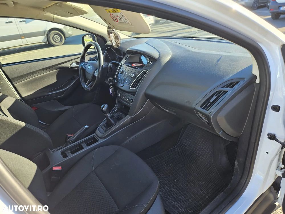 Ford Focus 1.0 EcoBoost Trend - 14