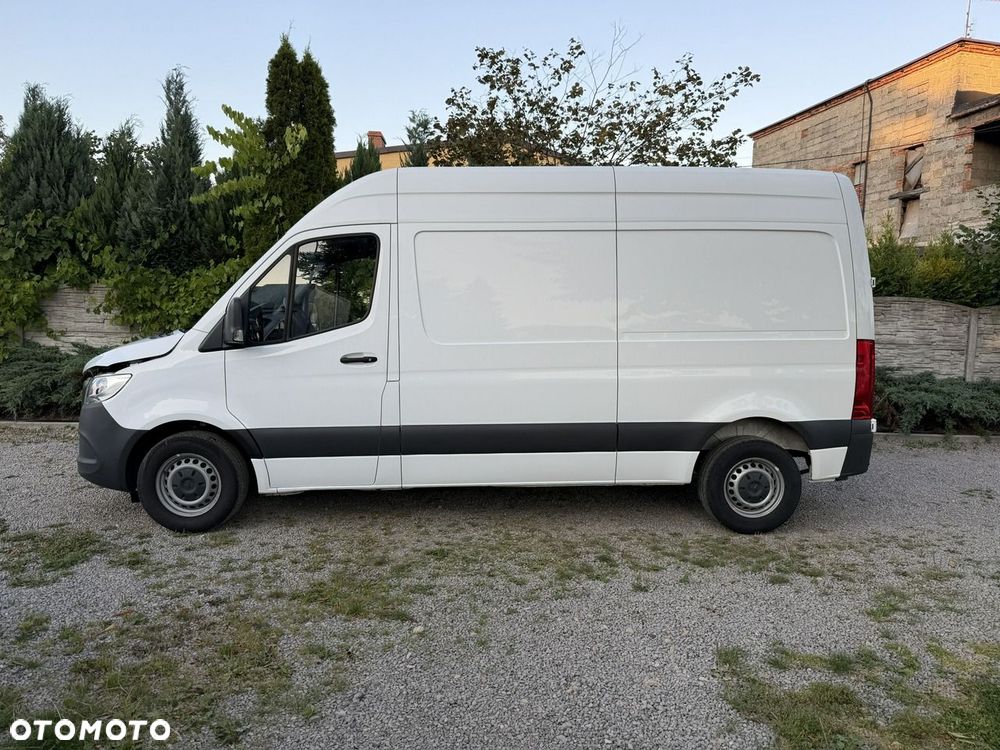 Mercedes-Benz Sprinter - 5