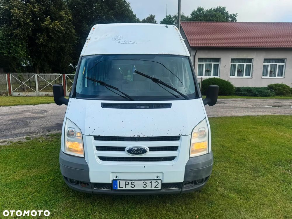 Ford Transit 350L - 8