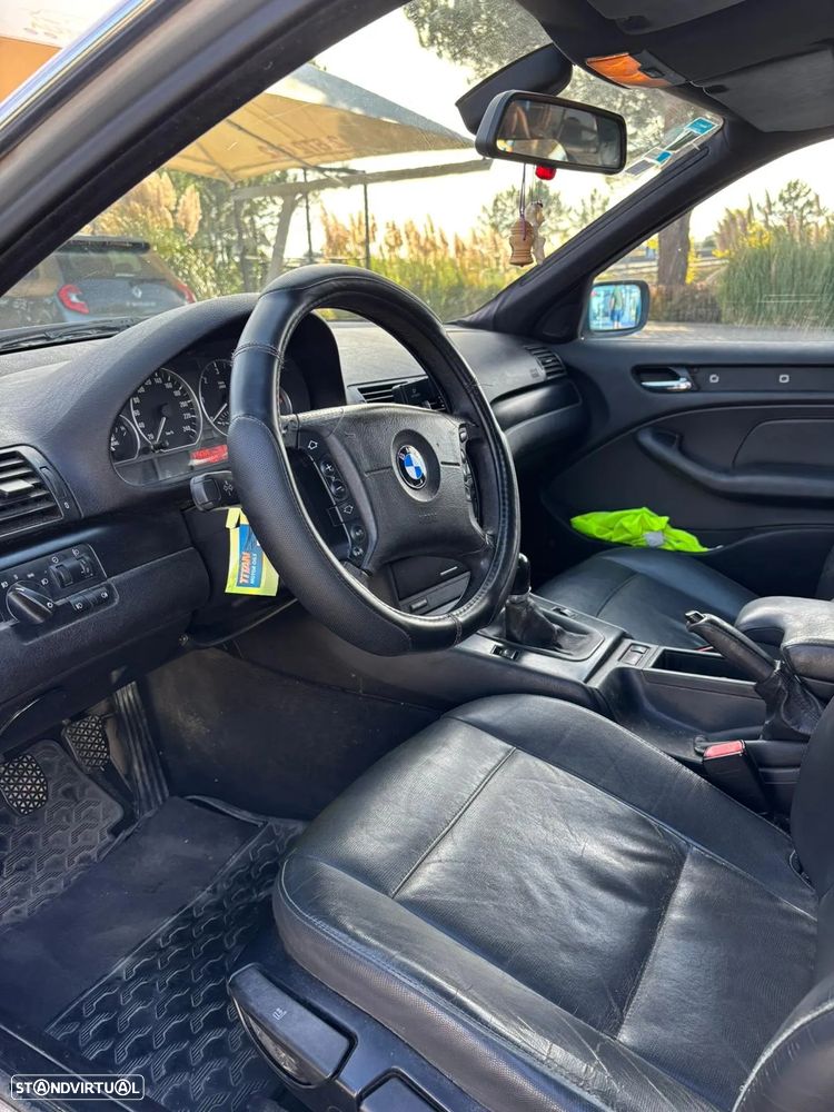 BMW 320 d Touring - 34