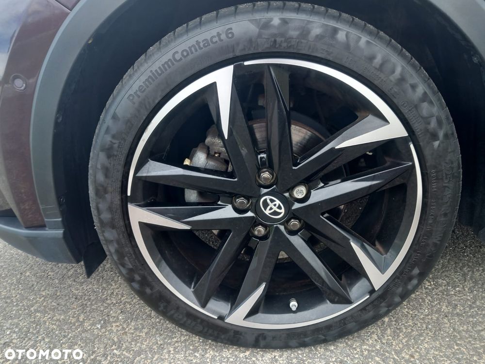 Toyota C-HR - 12