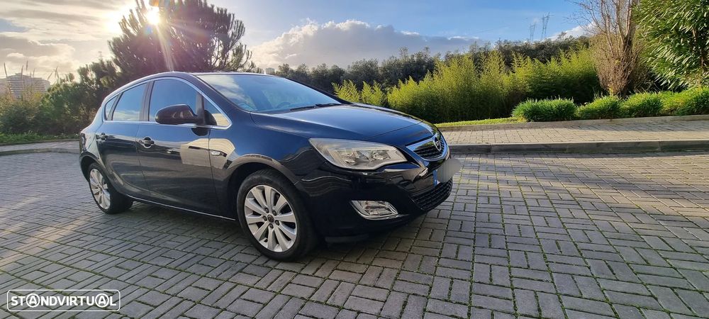 Opel Astra 1.7 CDTI Cosmo - 10
