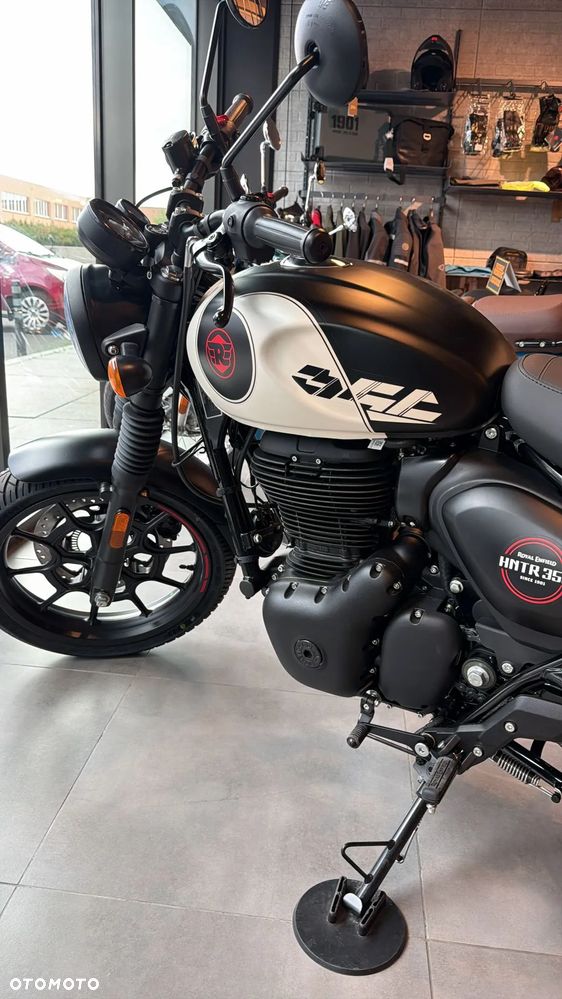 Royal Enfield HNTR - 6