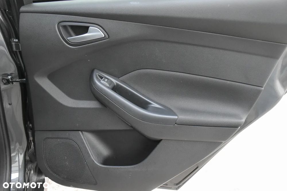 Ford Focus 1.5 EcoBoost ST-Line ASS PowerShift - 31