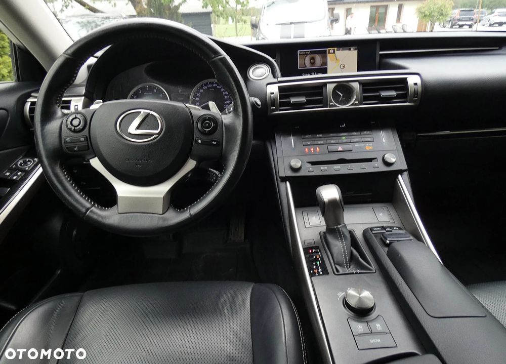 Lexus IS 200t / 300 Black - 6