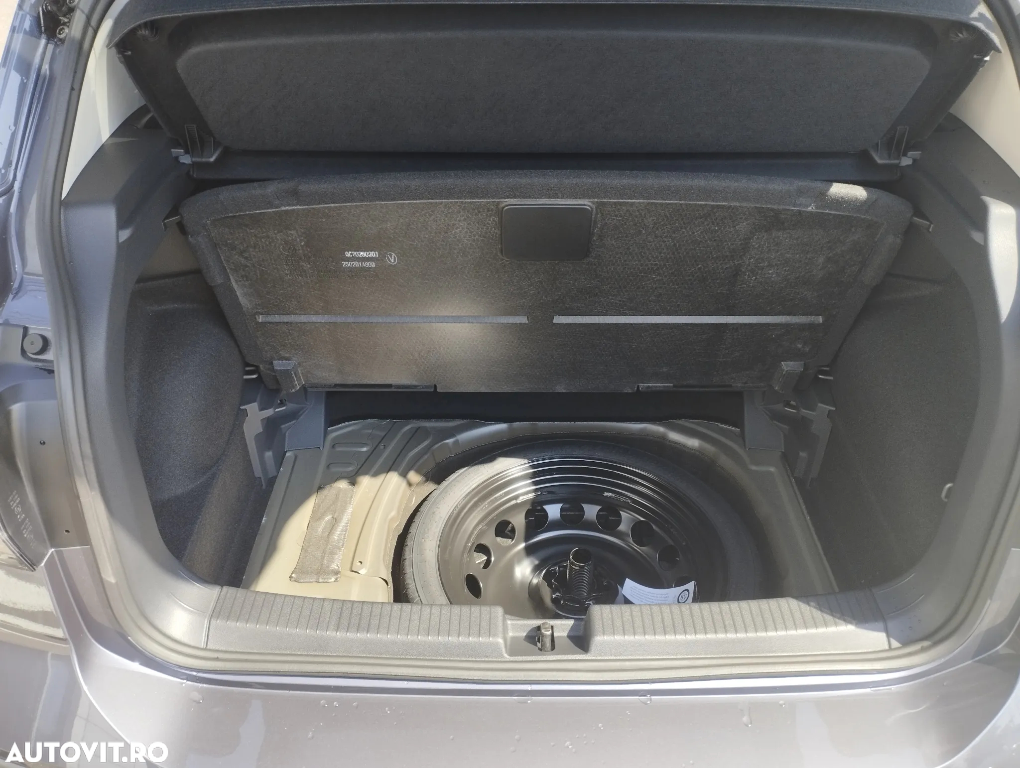 Volkswagen T-Cross 1.0 TSI DSG Life - 9