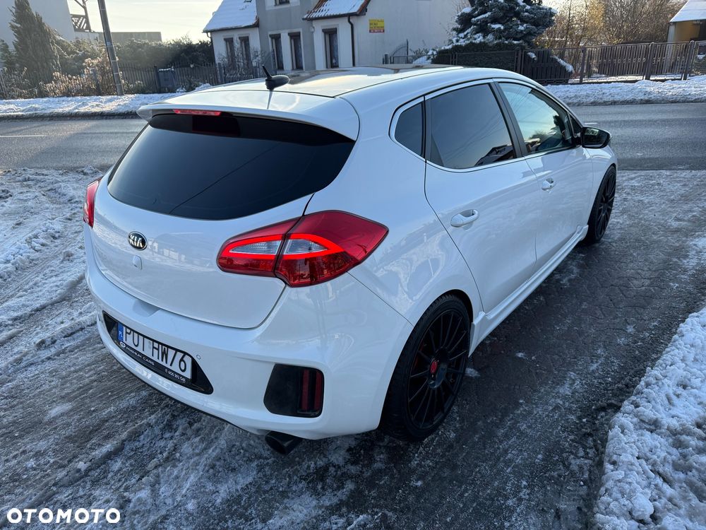 Kia Ceed 1.6 T-GDI GT-Track - 12