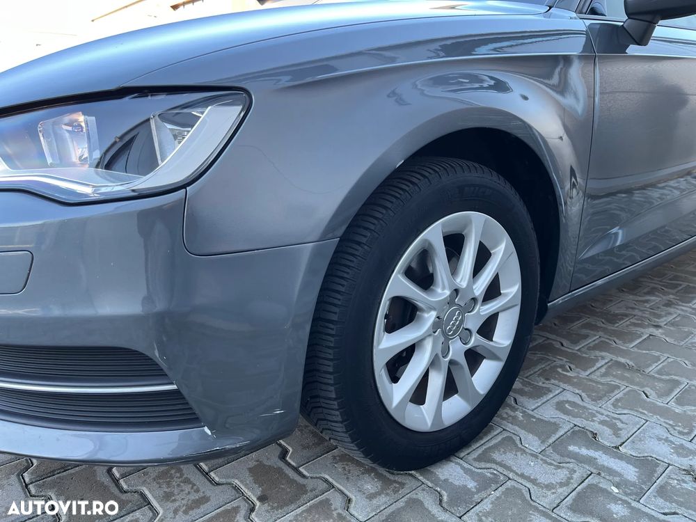 Audi A3 1.6 TDI clean Stronic Ambition - 23
